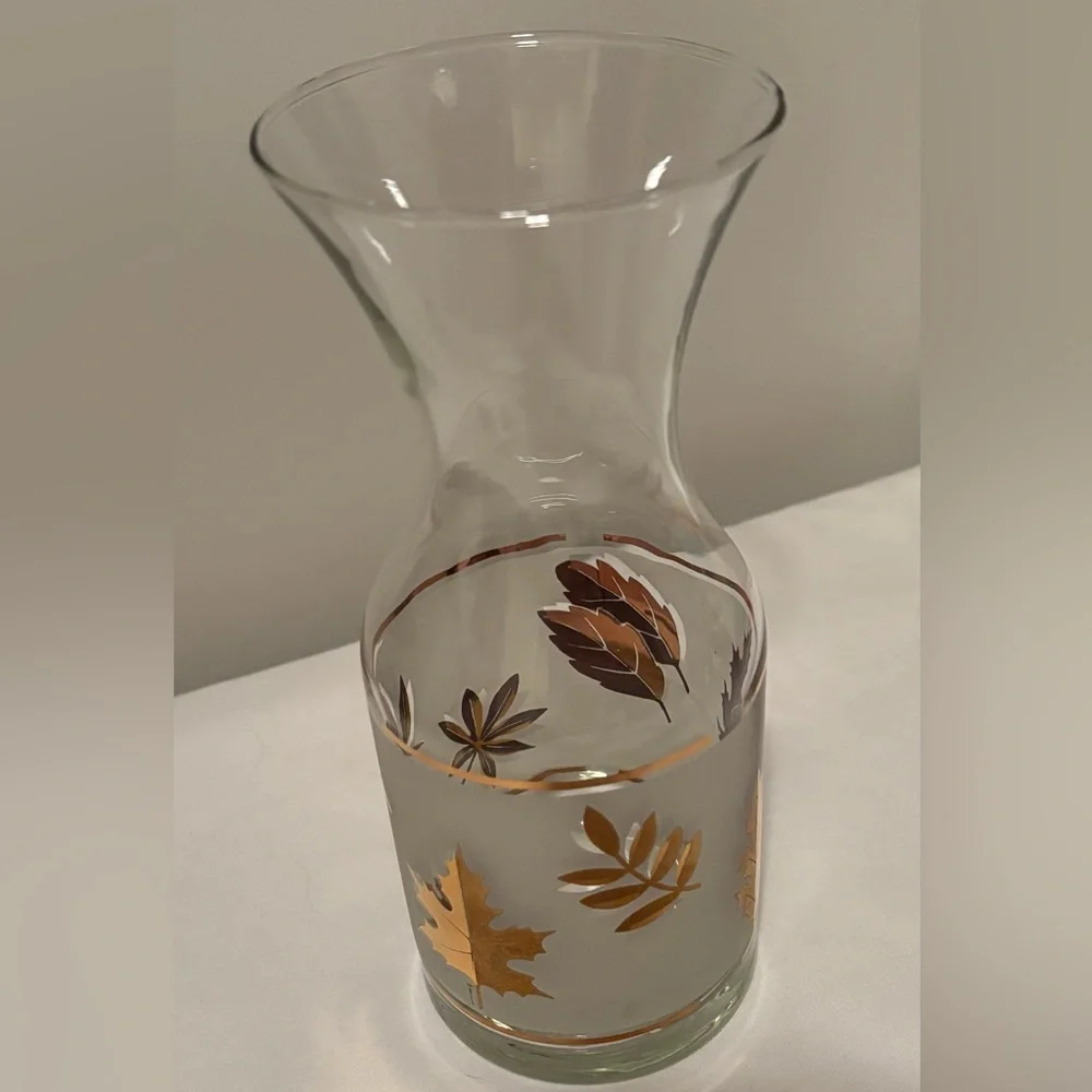 Vintage Mid Century Frosted Gold Leaves Libbey Glass 22oz Carafe Pitcher